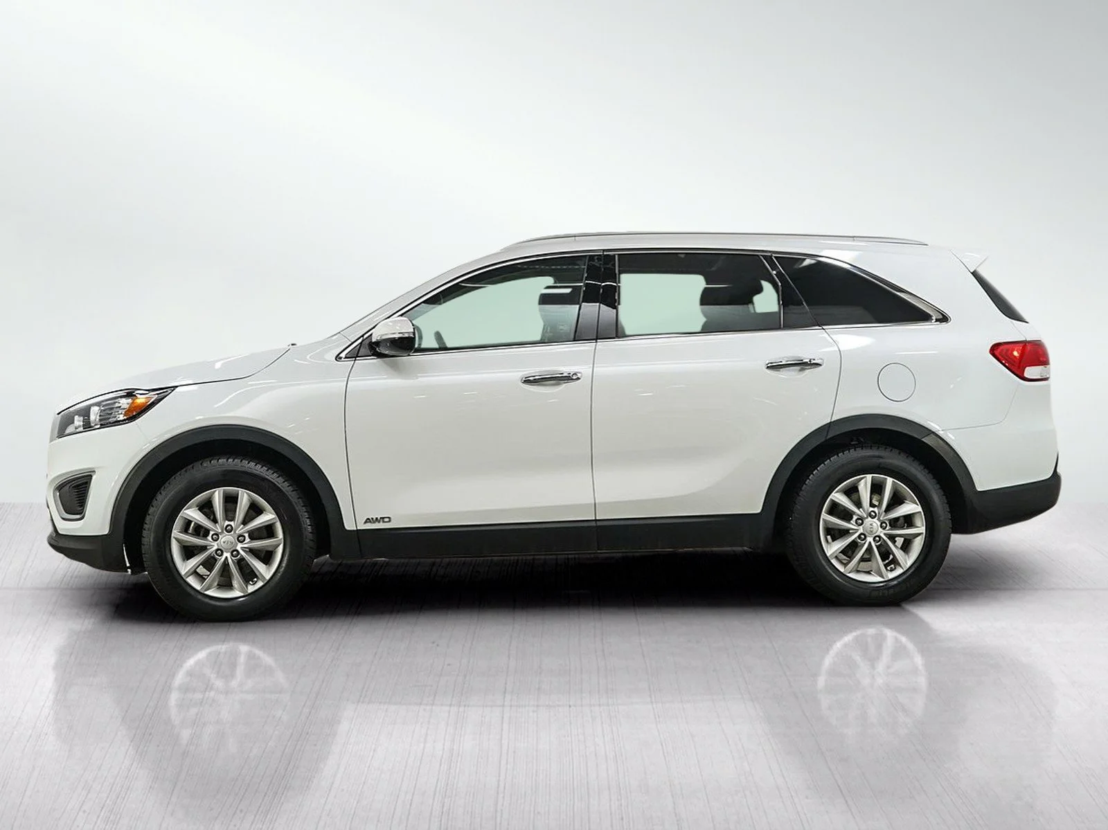 Used 2017 Kia Sorento LX with VIN 5XYPGDA34HG187534 for sale in Minneapolis, Minnesota