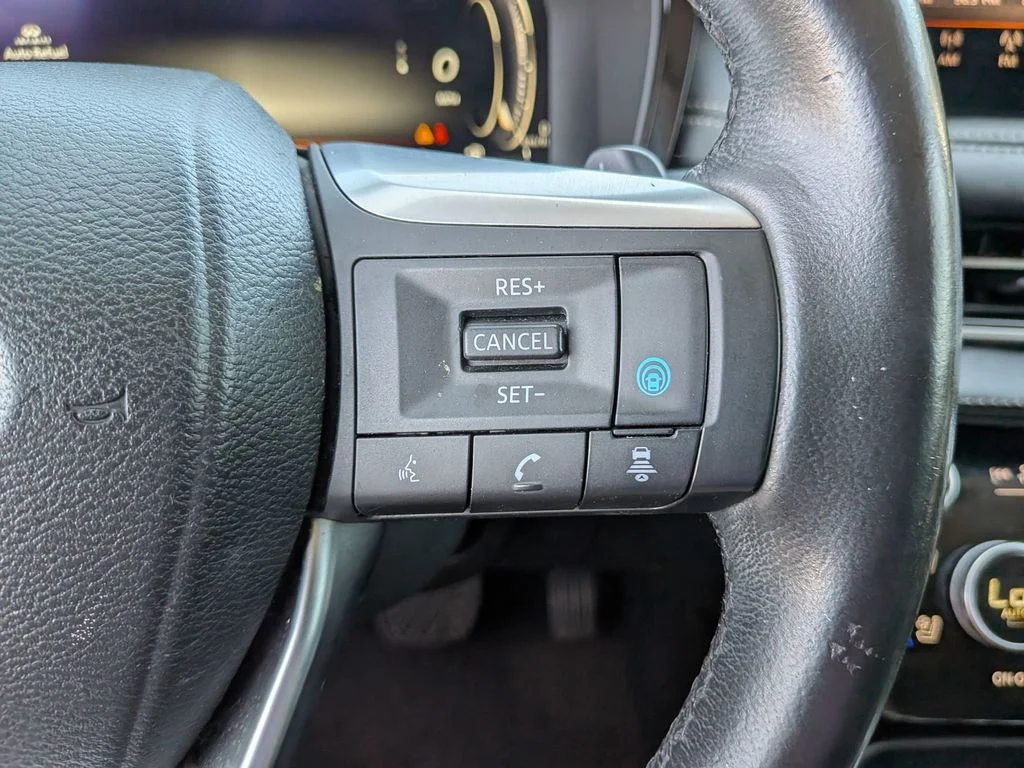 Used 2023 Black INFINITI LUXE image 25