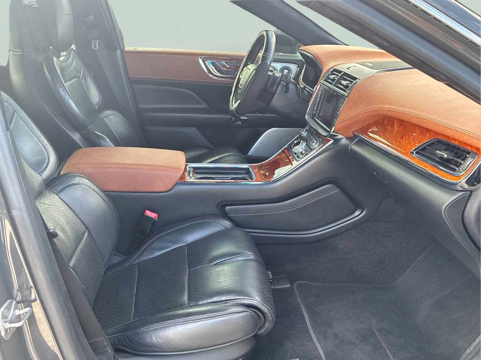 Used 2020 Gray Lincoln Black Label image 12
