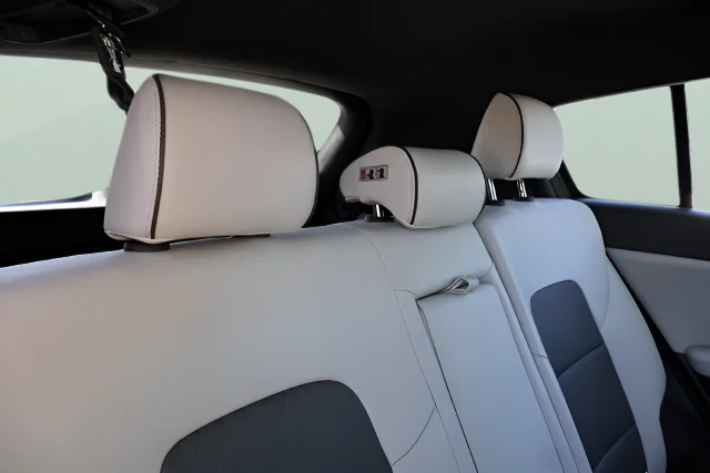 Used 2018 Blue Kia EX image 17