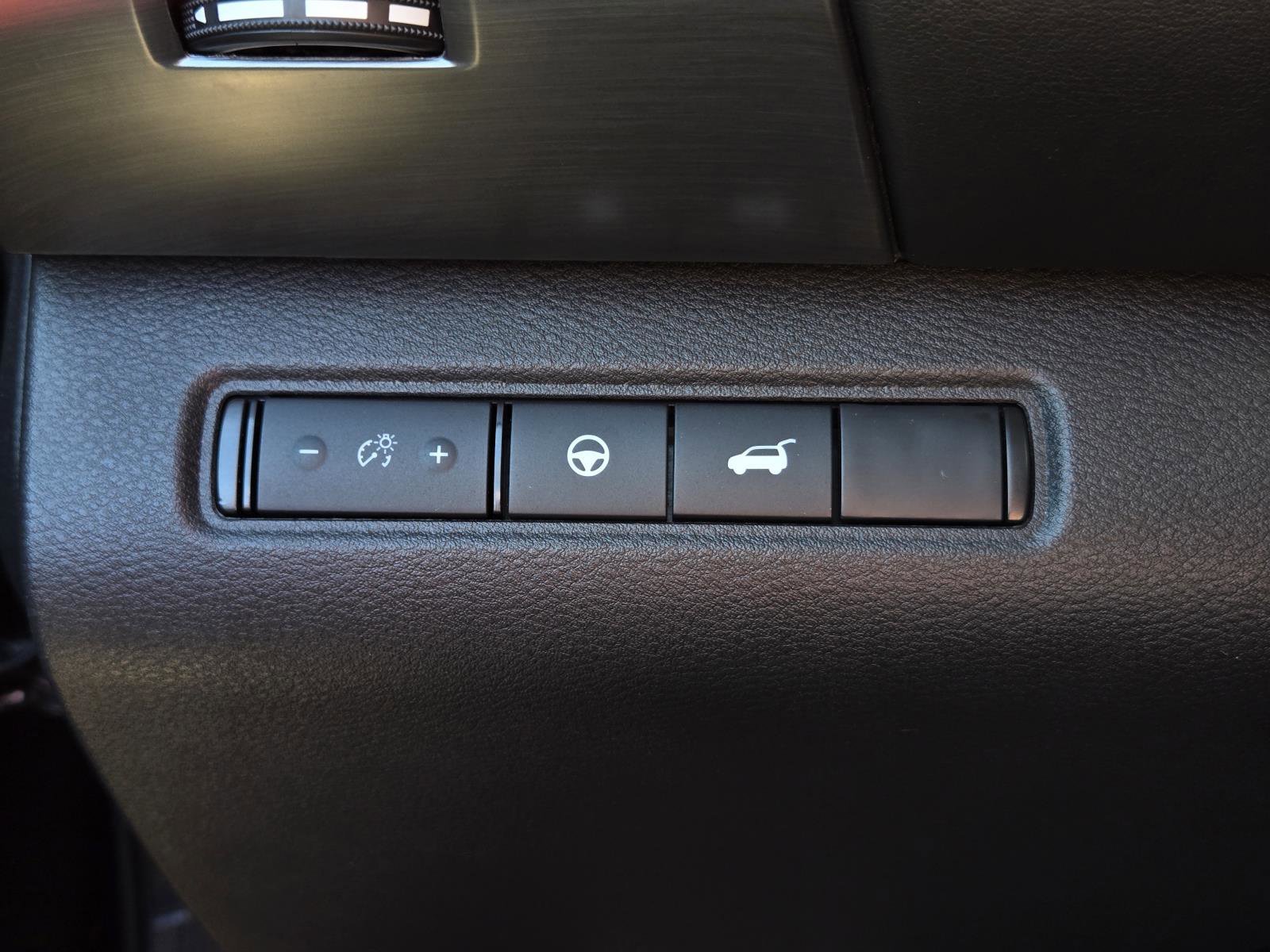 Used 2025 Super Black Nissan SL image 31