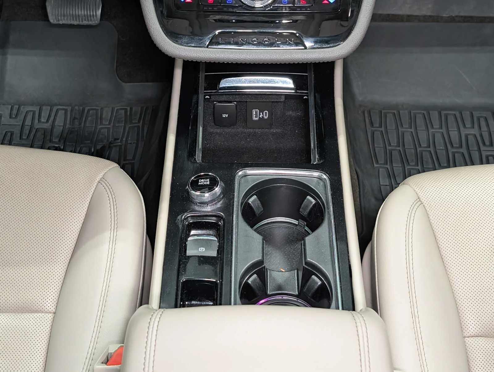 Used 2022 Pristine White Metallic Tri-Coat Lincoln Standard image 21