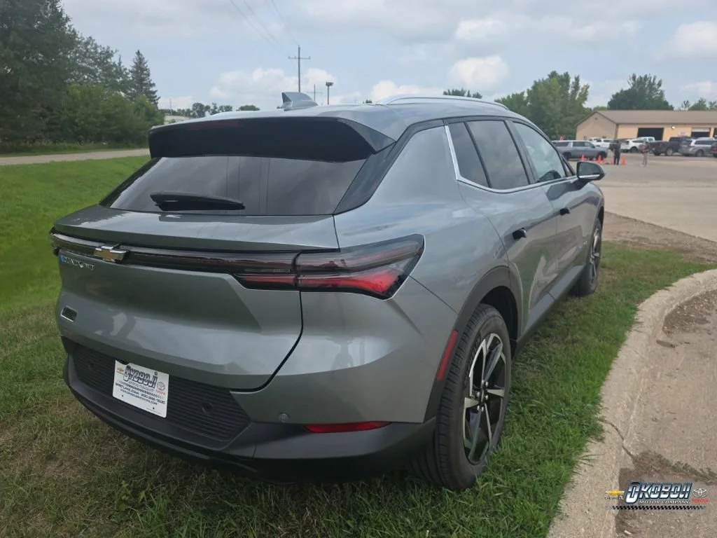 2026 Chevrolet Equinox EV 2LT - Photo 8