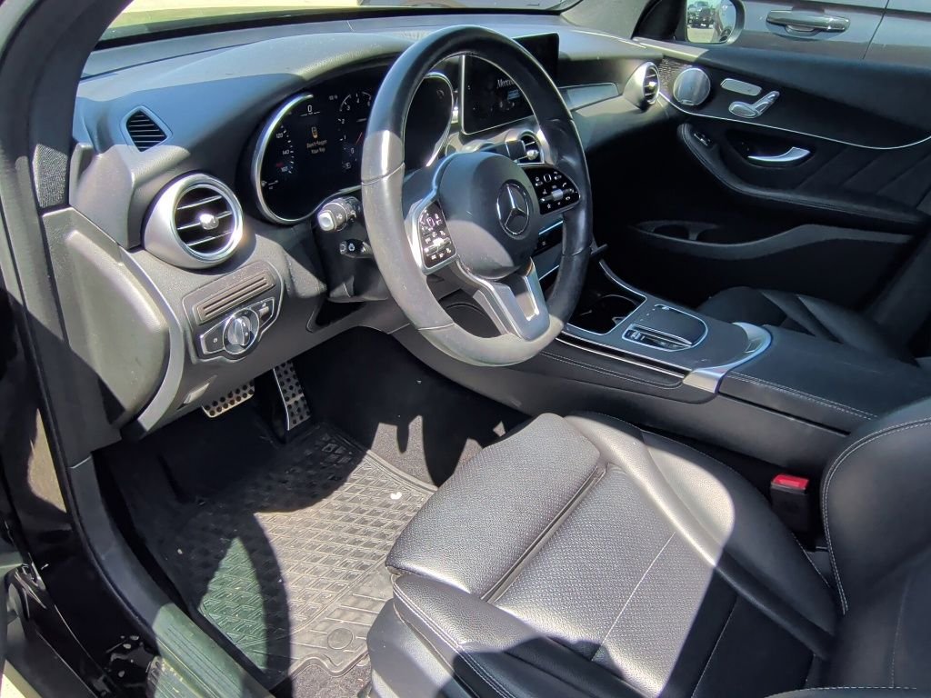 Used 2020 Black Mercedes-Benz GLC 300 image 9