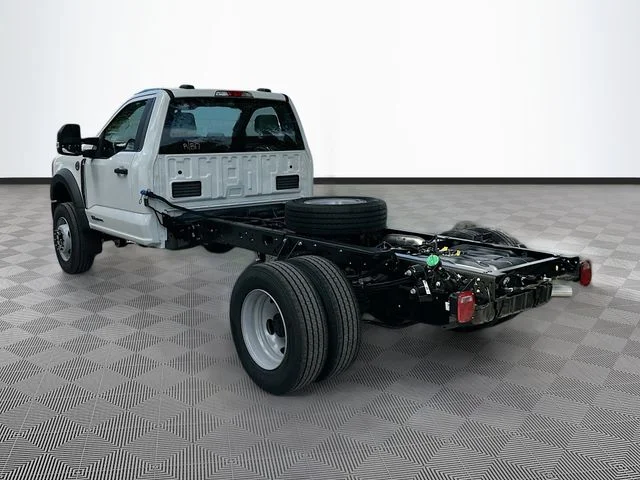 New 2026 Oxford White Ford XL image 4