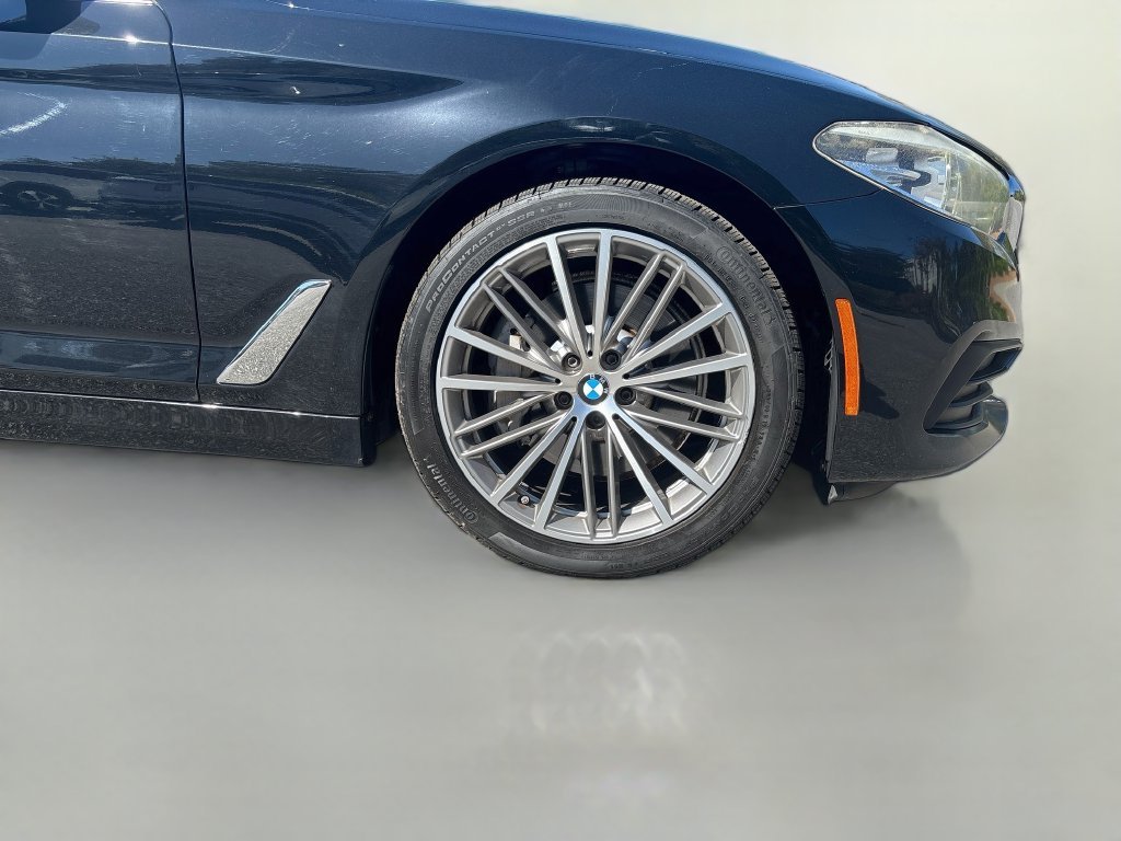 Used 2019 Black BMW 530i image 10