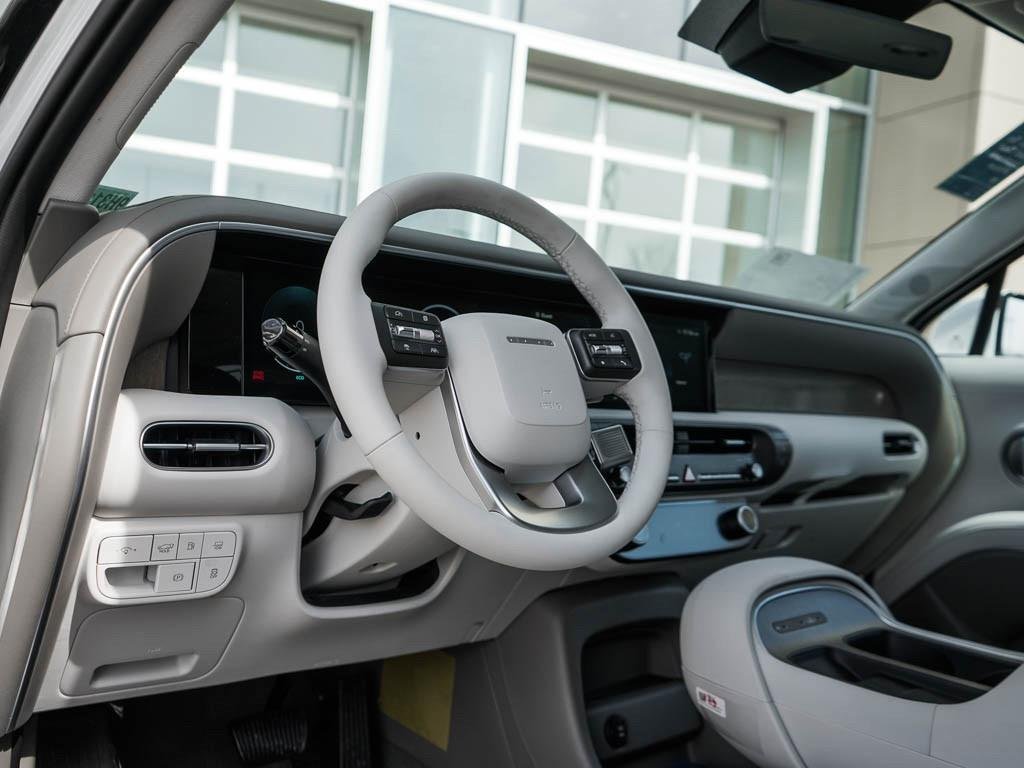 New 2026 Abyss Black Pearl Hyundai SEL 8P AWD image 47