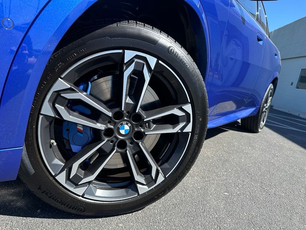 Used 2026 Blue BMW xDrive28i image 2