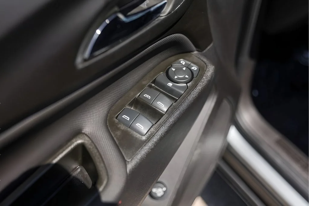 Used 2024 Gray Chevrolet RS image 25