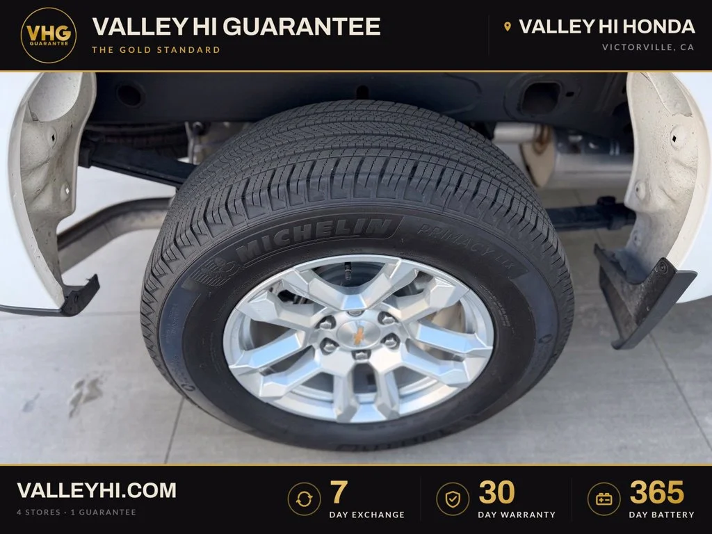 Used 2026 Summit White Chevrolet LT image 14