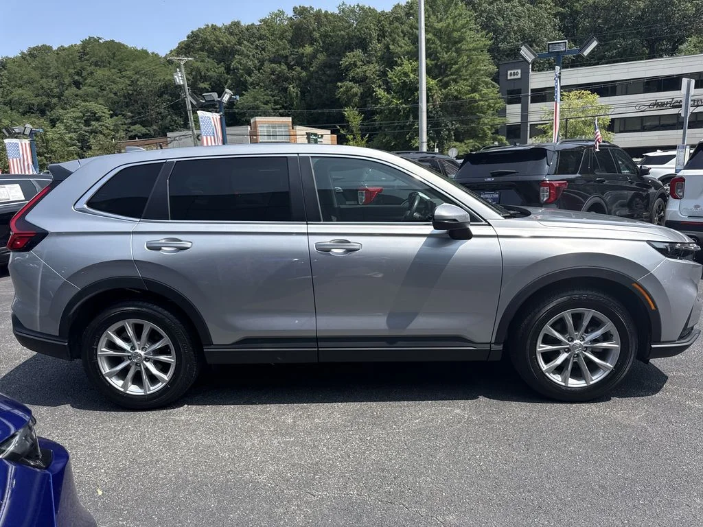 Used 2024  Honda EX image 3
