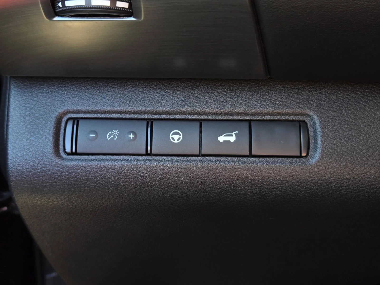 Used 2025 Super Black Nissan SL image 31