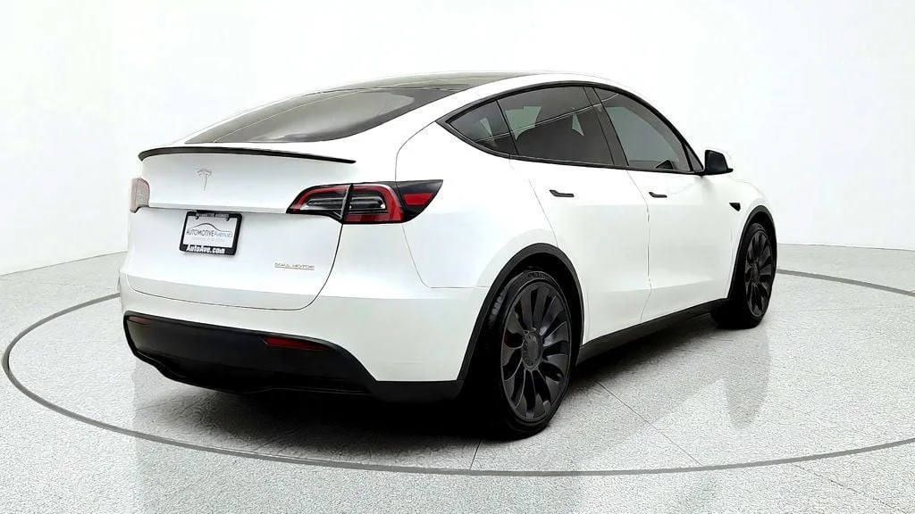 Used 2024 Pearl White Multi-Coat Tesla Performance AWD image 5