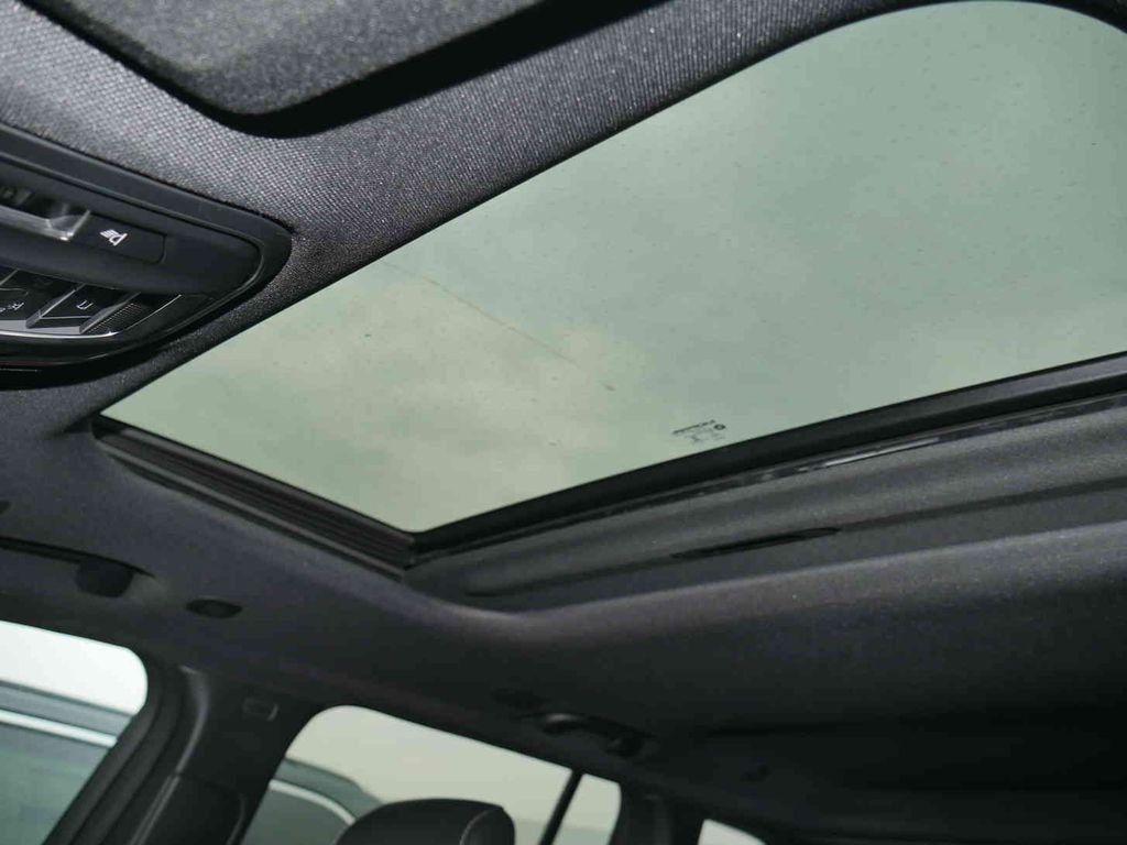 New 2026 Baltic Gray Metallic Clear-Coat Exterior Paint Jeep Laredo image 26