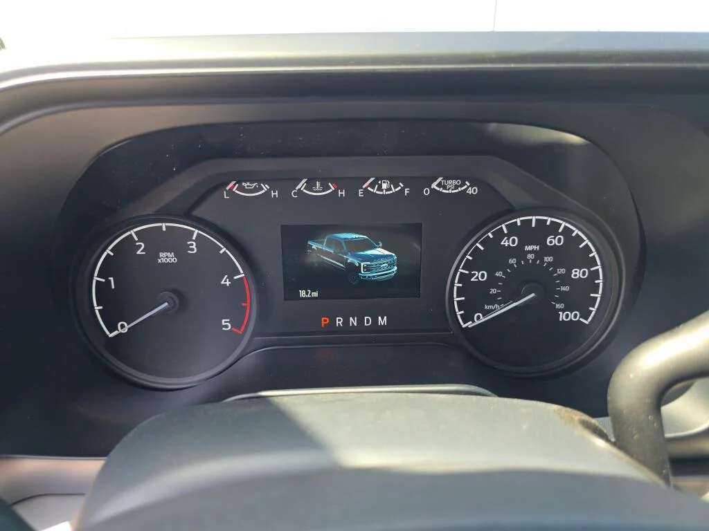 2025 Ford F-350 Super Duty XLT - Photo 31