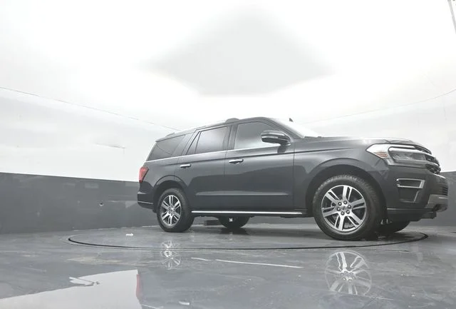 Used 2022 Gray Ford Limited image 33
