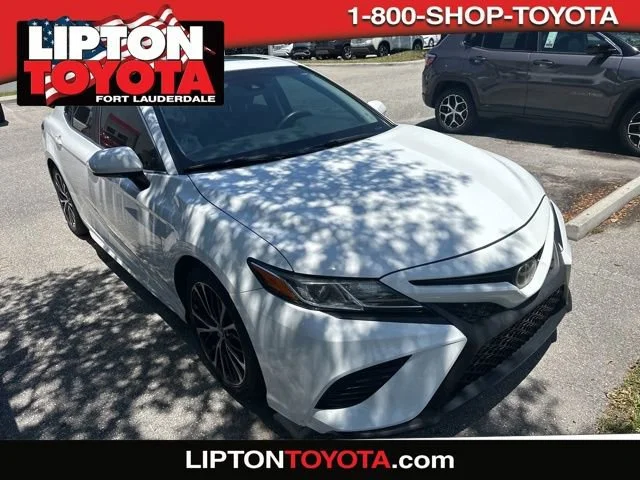 2018 Toyota Camry SE