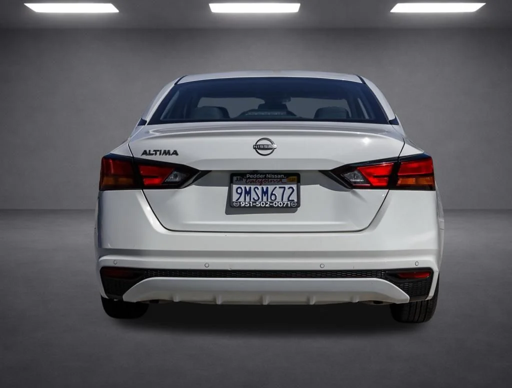 Used 2024 White Nissan 2.5 S image 4