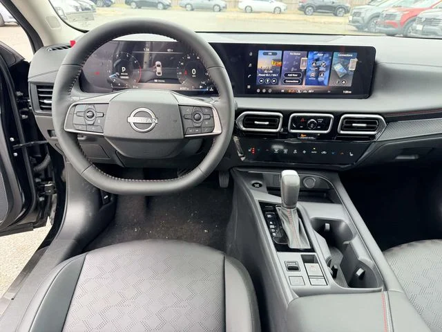 2026 Nissan Sentra SR - Photo 17