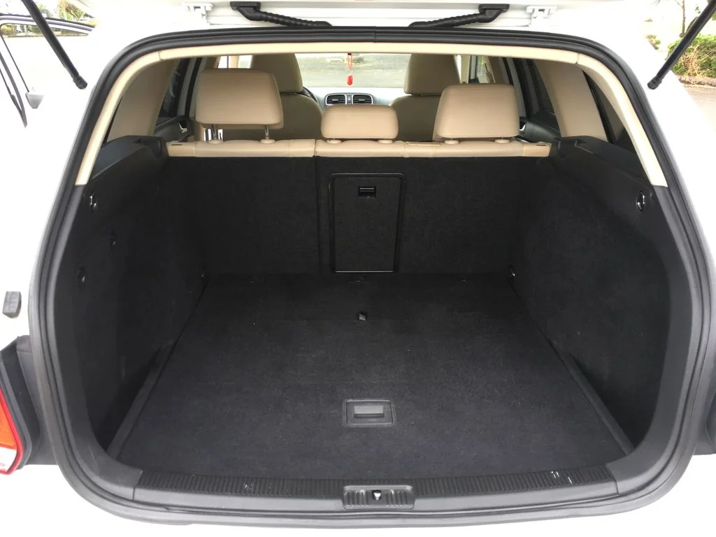 Used 2013  Volkswagen 2.0L TDI image 33