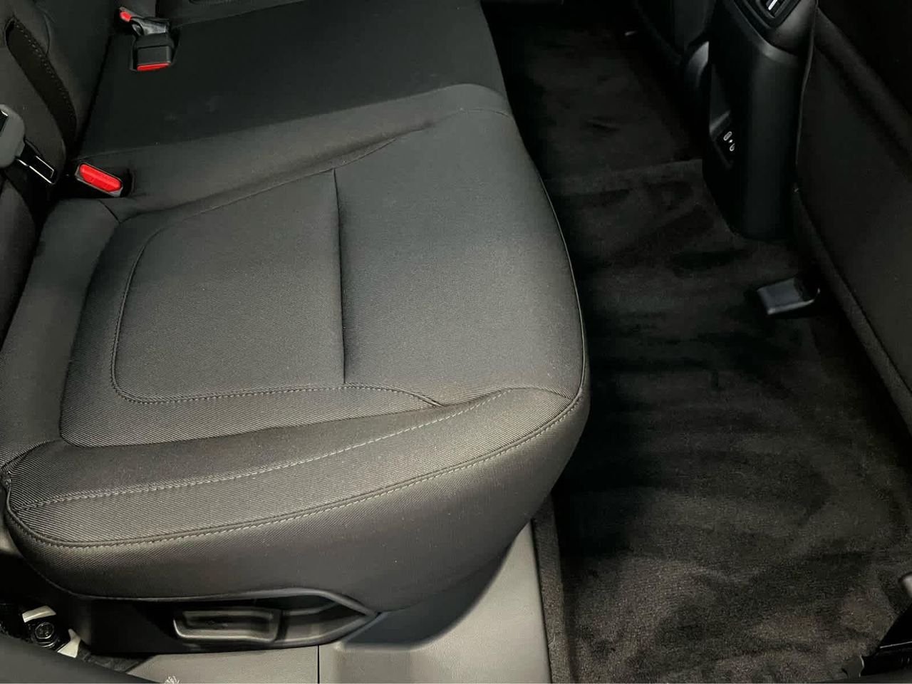 New 2026 Creamy White Pearl Hyundai SEL image 22