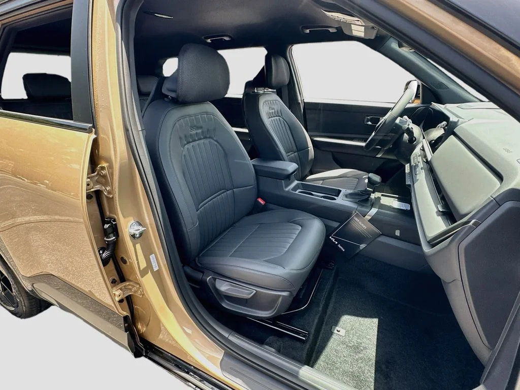 New 2027 Terrain Brown Kia X-Line S image 26