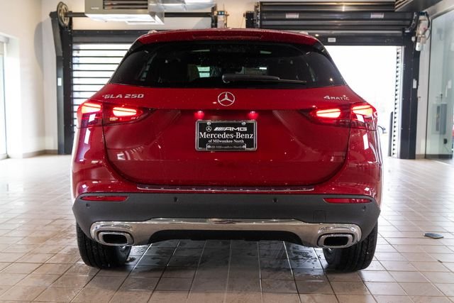 New 2026 MANUFAKTUR Patagonia Red Metallic Mercedes-Benz GLA 250 image 7