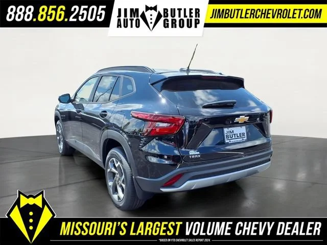 New 2026 Mosaic Black Metallic Chevrolet LT image 18