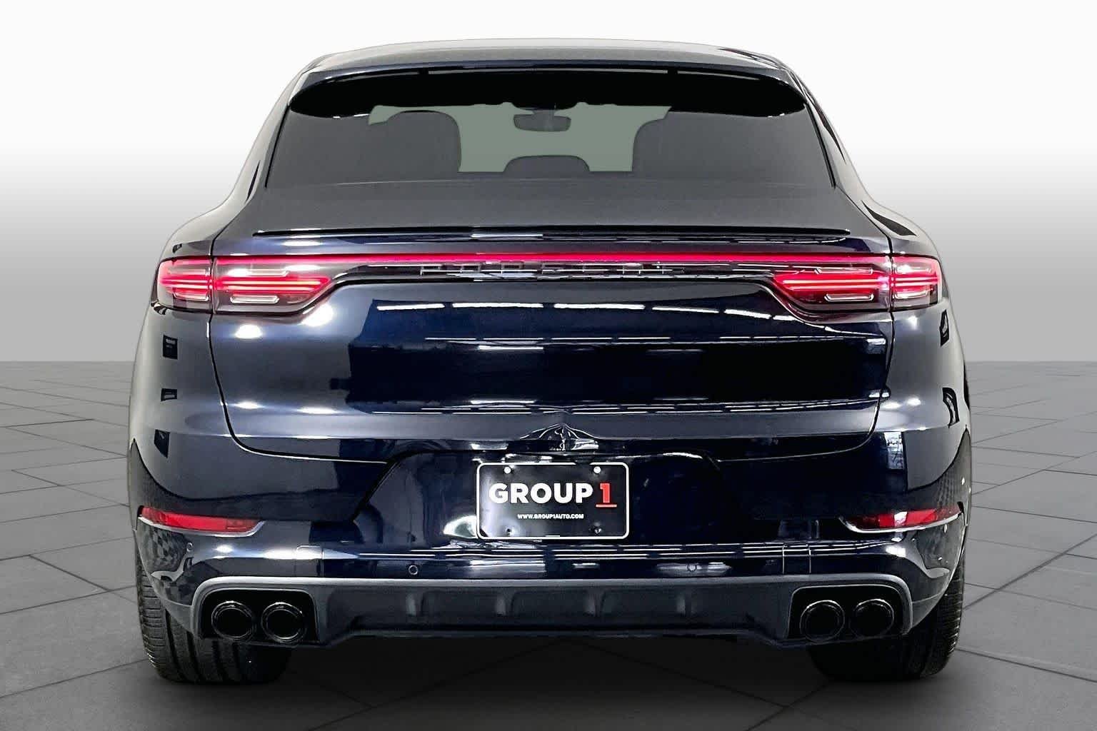 Used 2020 Moonlight Blue Metallic Porsche  image 5