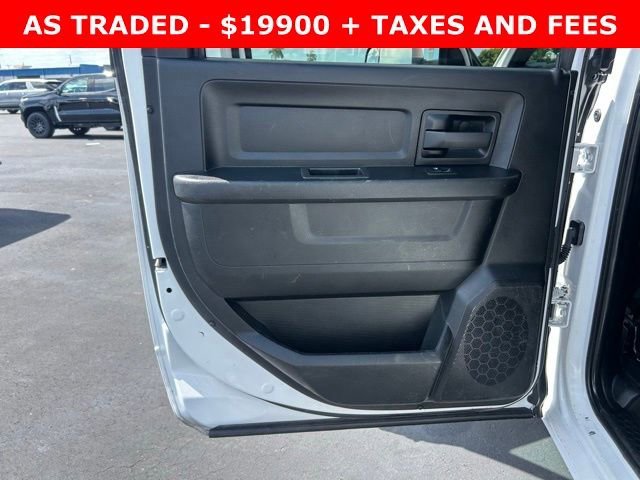 Used 2022 Bright White Clea Ram Tradesman image 11