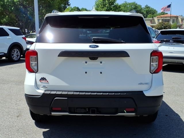 Used 2022 White Metallic Ford Timberline image 4