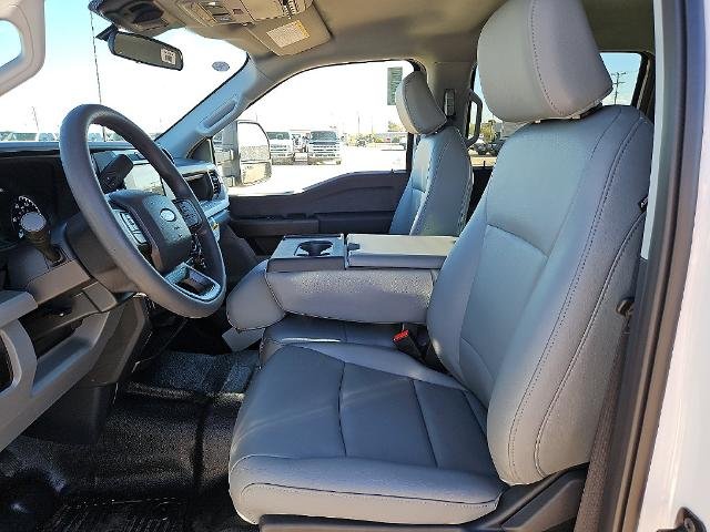 New 2027 Oxford White Ford F-350® XL image 43