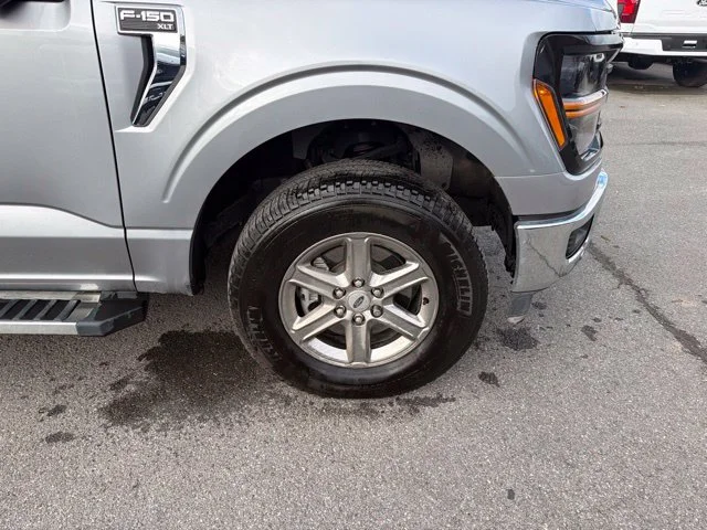 Used 2024  Ford XLT image 16