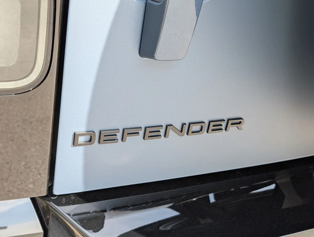 New 2026 Tasman Blue Land Rover X-Dynamic SE image 32