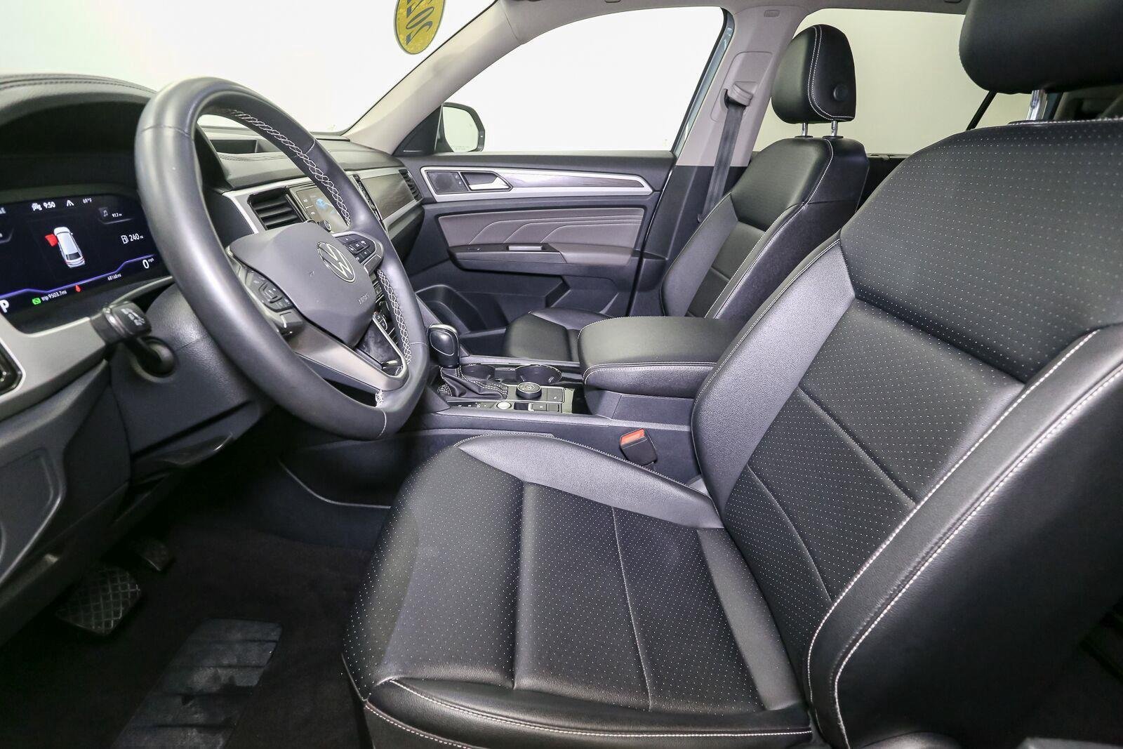 Used 2022 Pyrite Silver Metallic Volkswagen 3.6L V6 SE w/Technology image 45
