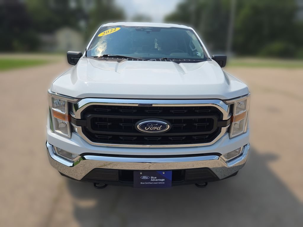 Certified Used 2022 Oxford White Ford XLT image 11