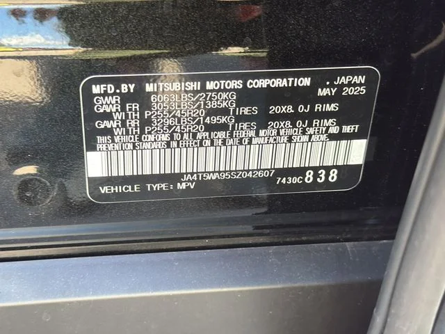 Used 2025 Black Mitsubishi SEL Platinum Edition image 16
