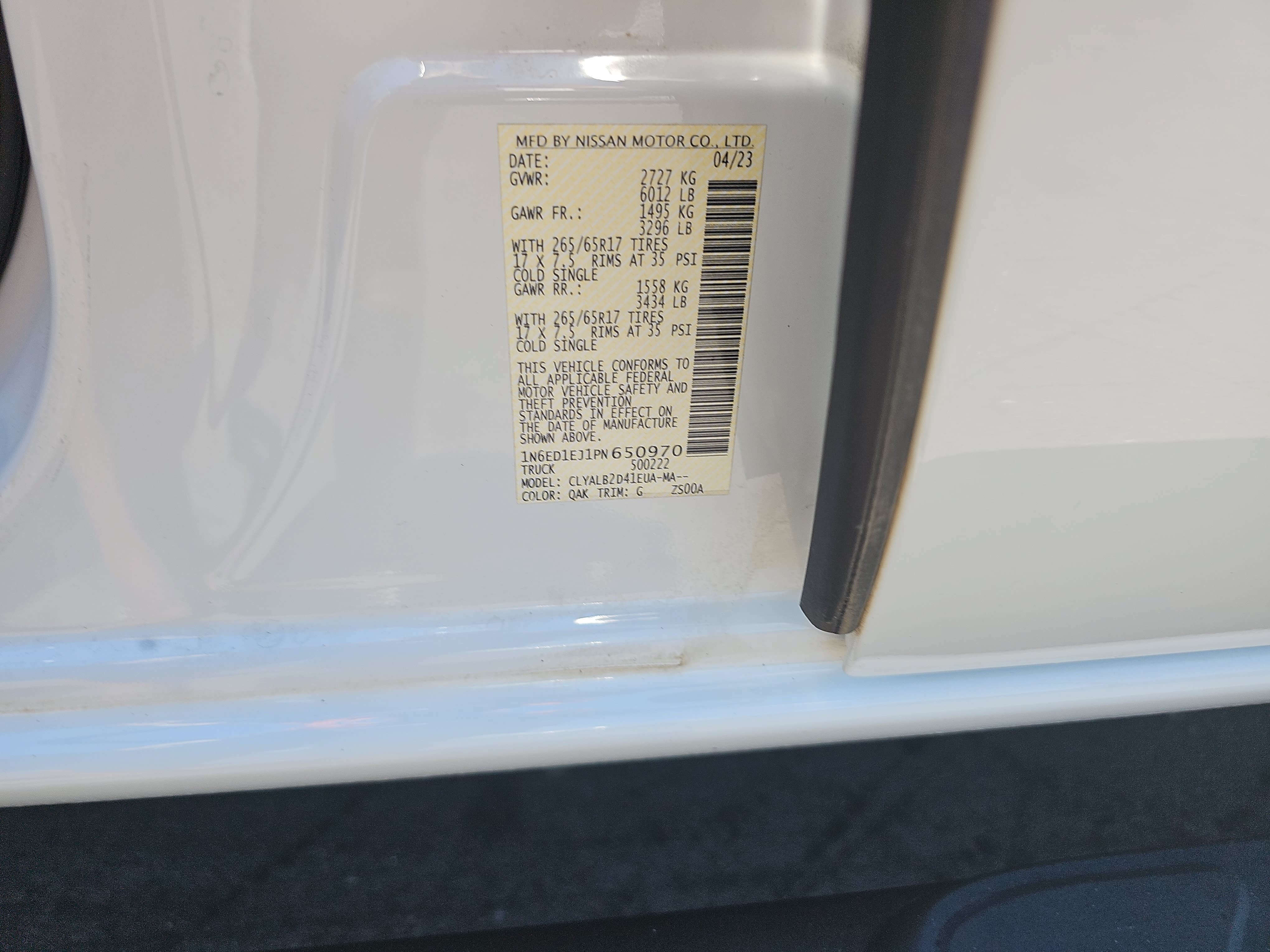 Used 2023 Glacier White Nissan SV image 27