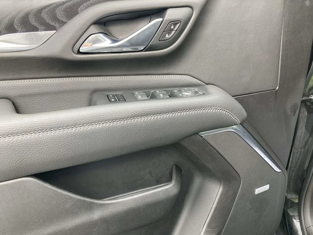 Used 2021 ONYX BLACK GMC Denali image 17