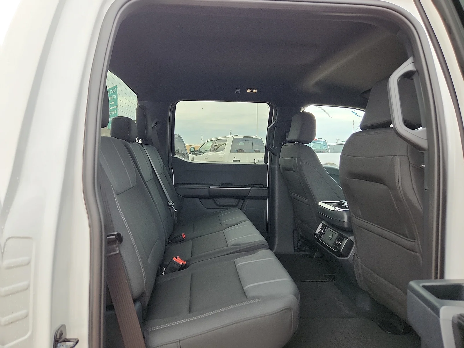 New 2026 Oxford White Ford STX image 19