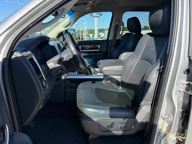 Used 2012 Silver Ram Laramie image 13