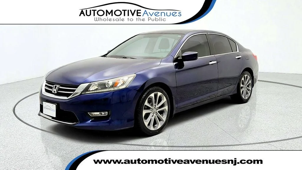 Used 2013 Obsidian Blue Pearl Honda 4dr I4 CVT Sport image 1