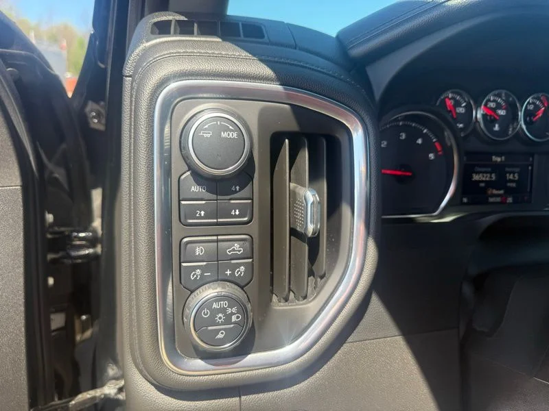 Used 2022 Black Chevrolet LTZ image 18
