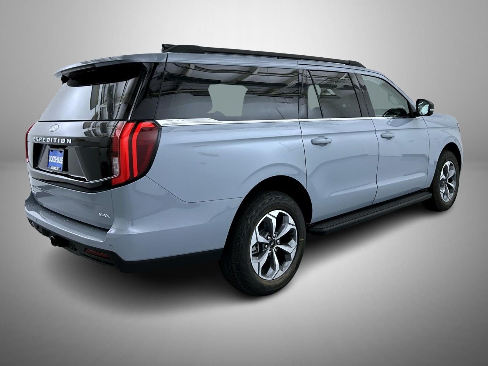 New 2027 Glacier Gray Metallic Tri-Coat Ford Active image 5