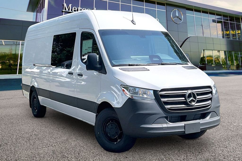 New 2026 Arctic White Mercedes-Benz Crew 170 WB image 1