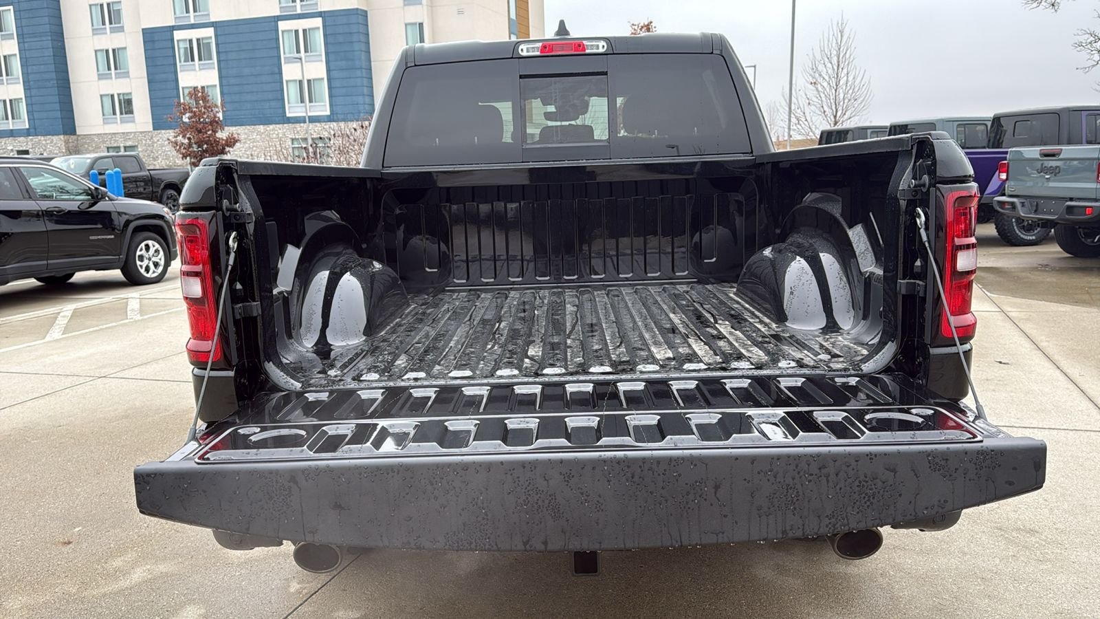 New 2026 Diamond Black Crystal Pearlcoat RAM Big Horn/Lone Star image 7