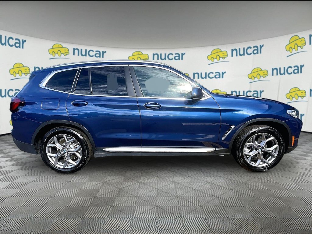 Used 2024 Blue BMW xDrive30i image 7