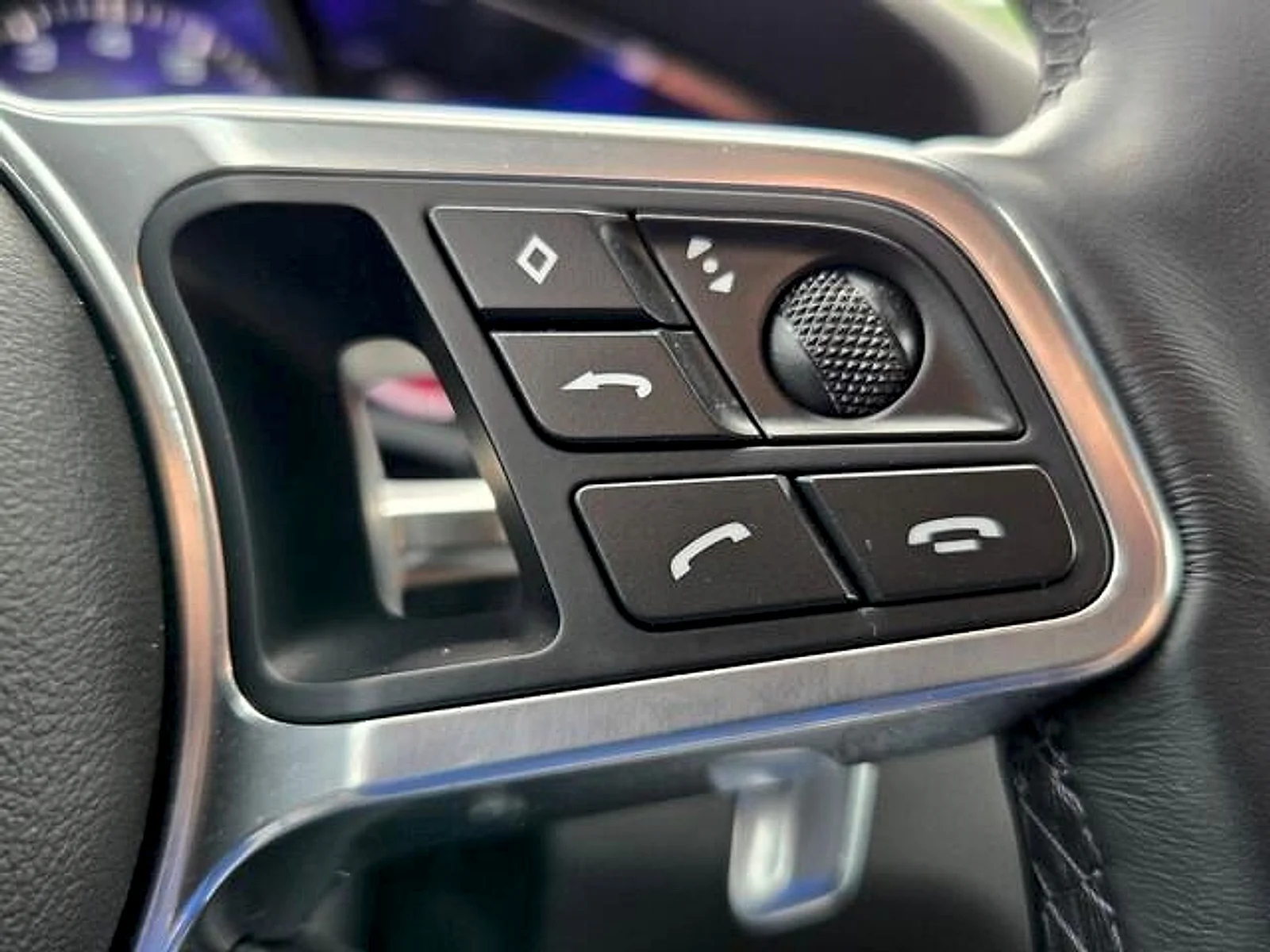 Used 2022  Porsche  image 21