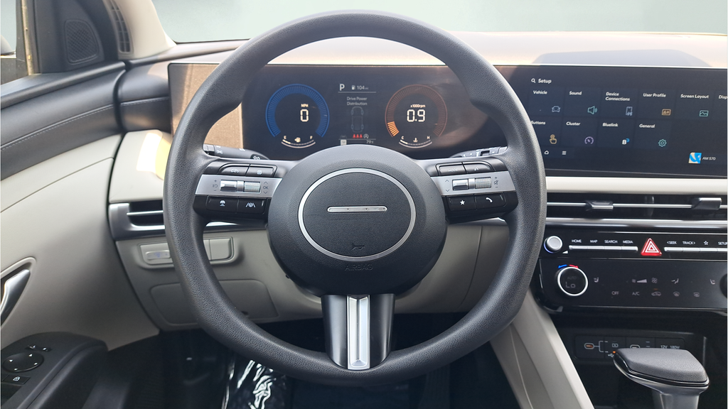 Used 2025 Red Hyundai SEL image 18