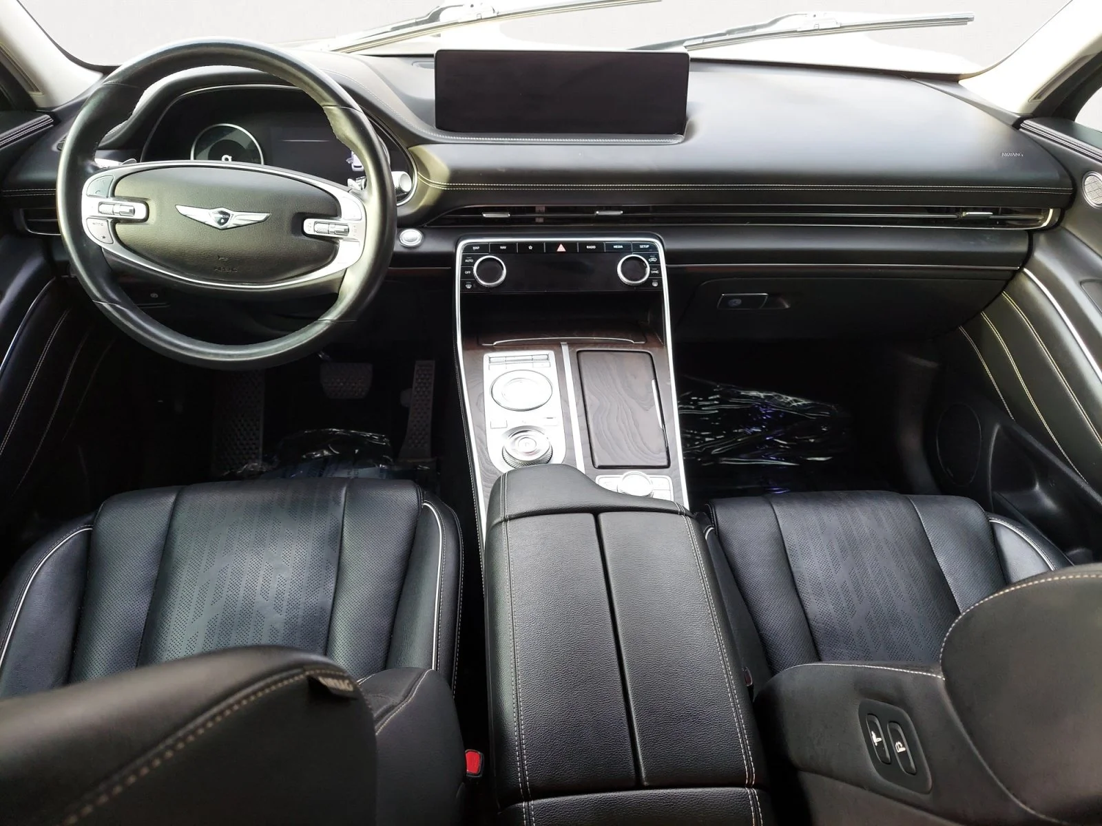 Used 2022 Savile Silver Genesis 2.5T image 3